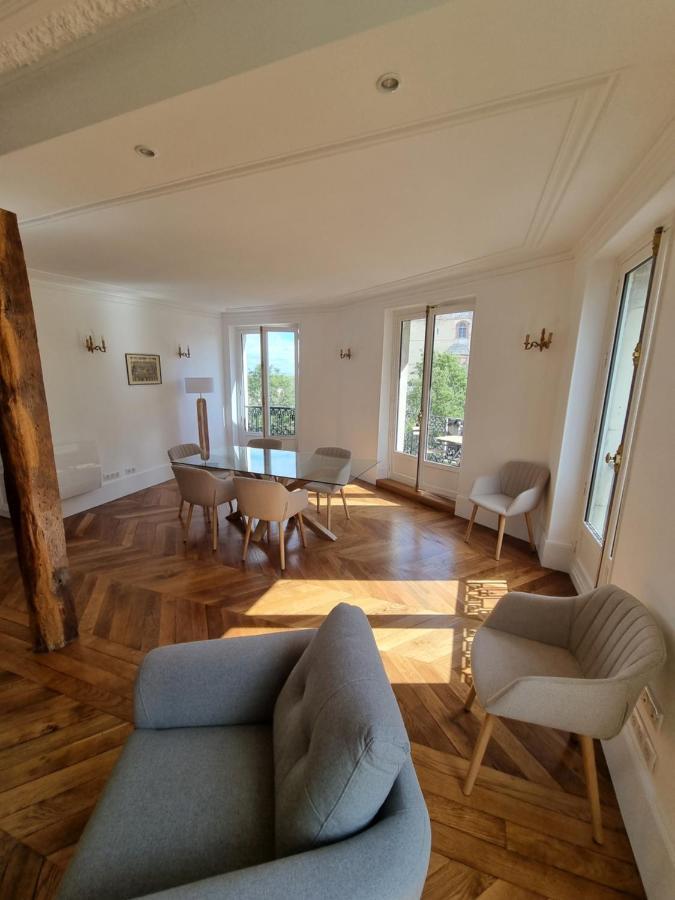 Face Chateau St Germain En Laye, Appartement 4 A 6 Personnes, 23 Min De Paris Champs-Elysees Saint-Germain-en-Laye Esterno foto