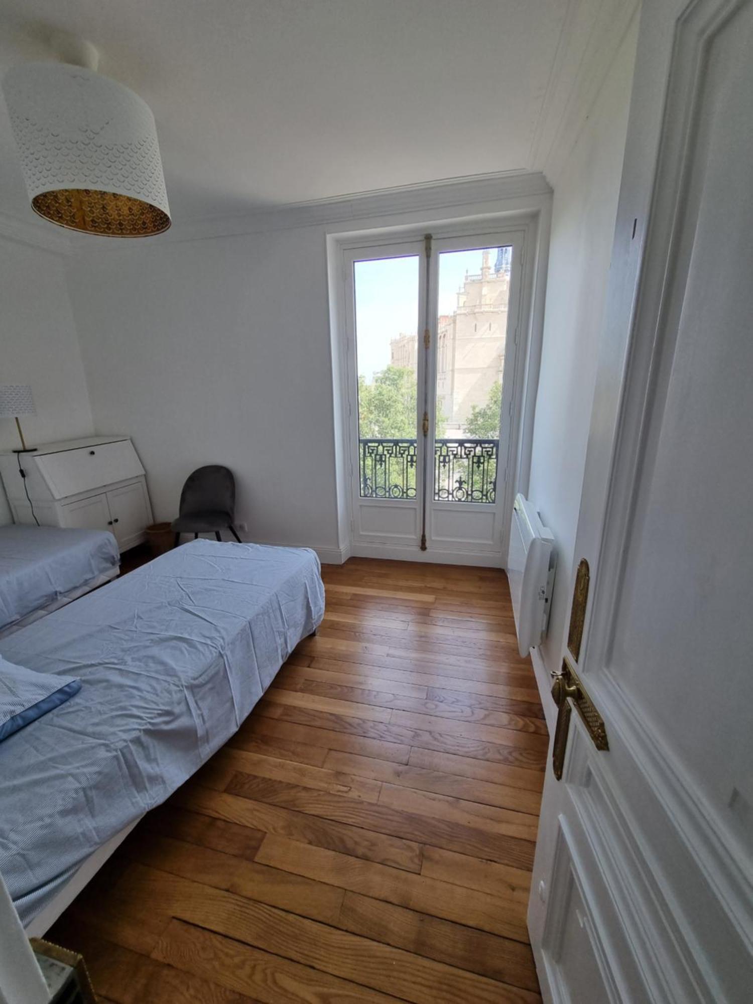 Face Chateau St Germain En Laye, Appartement 4 A 6 Personnes, 23 Min De Paris Champs-Elysees Saint-Germain-en-Laye Esterno foto
