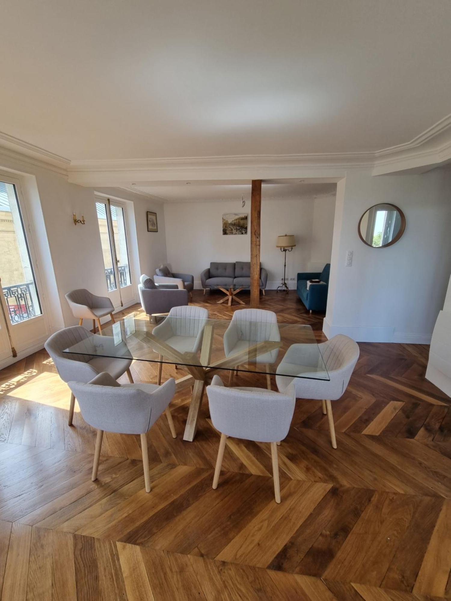 Face Chateau St Germain En Laye, Appartement 4 A 6 Personnes, 23 Min De Paris Champs-Elysees Saint-Germain-en-Laye Esterno foto