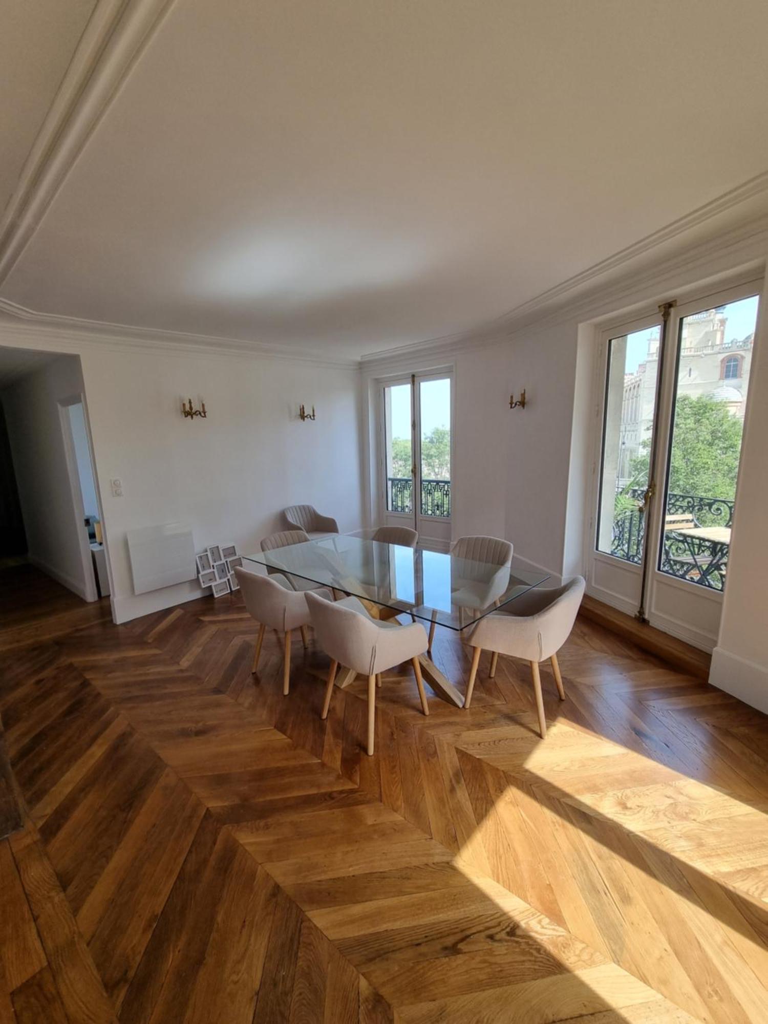 Face Chateau St Germain En Laye, Appartement 4 A 6 Personnes, 23 Min De Paris Champs-Elysees Saint-Germain-en-Laye Esterno foto